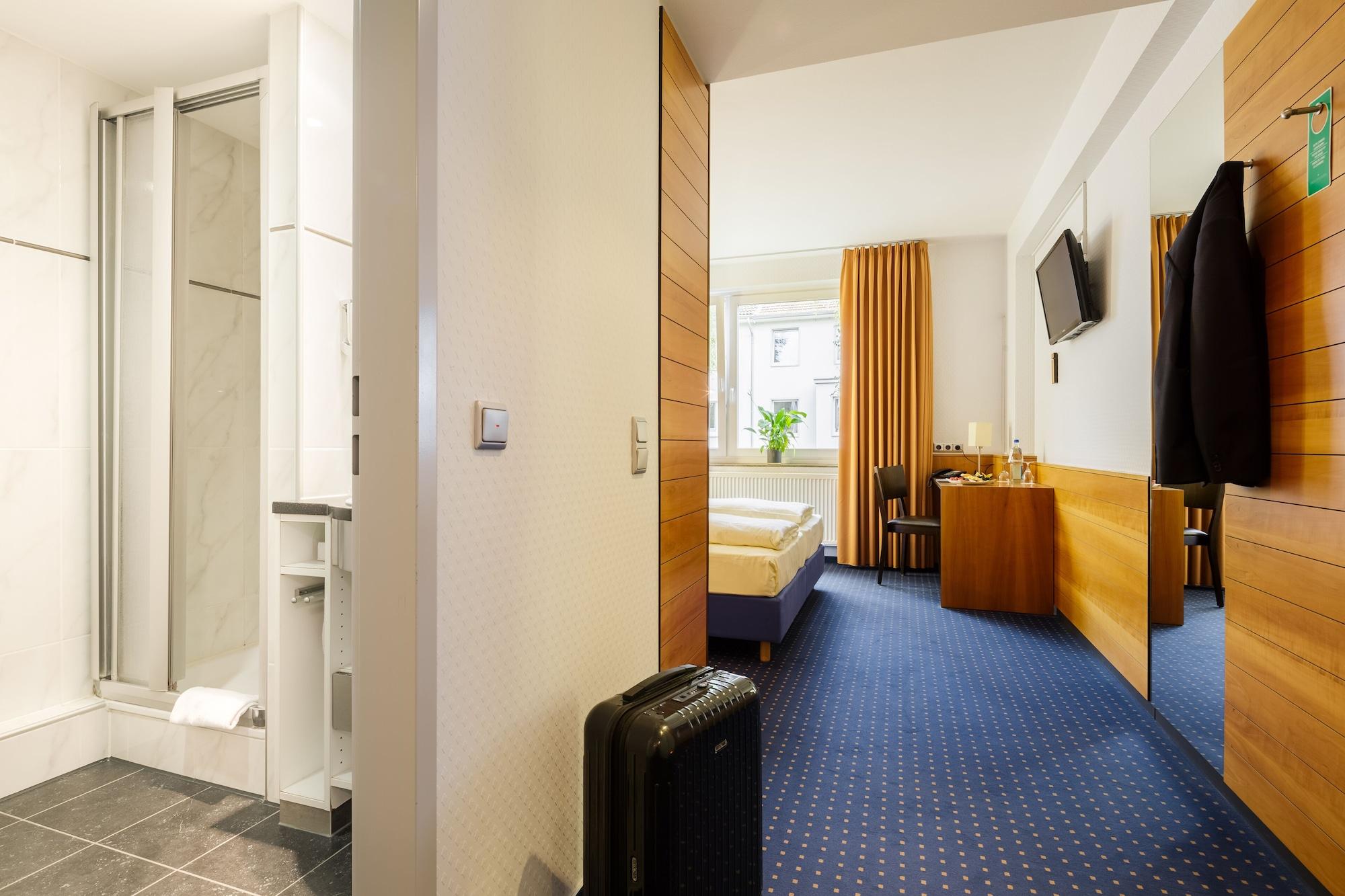 Messehotel Koeln-Deutz ภายนอก รูปภาพ