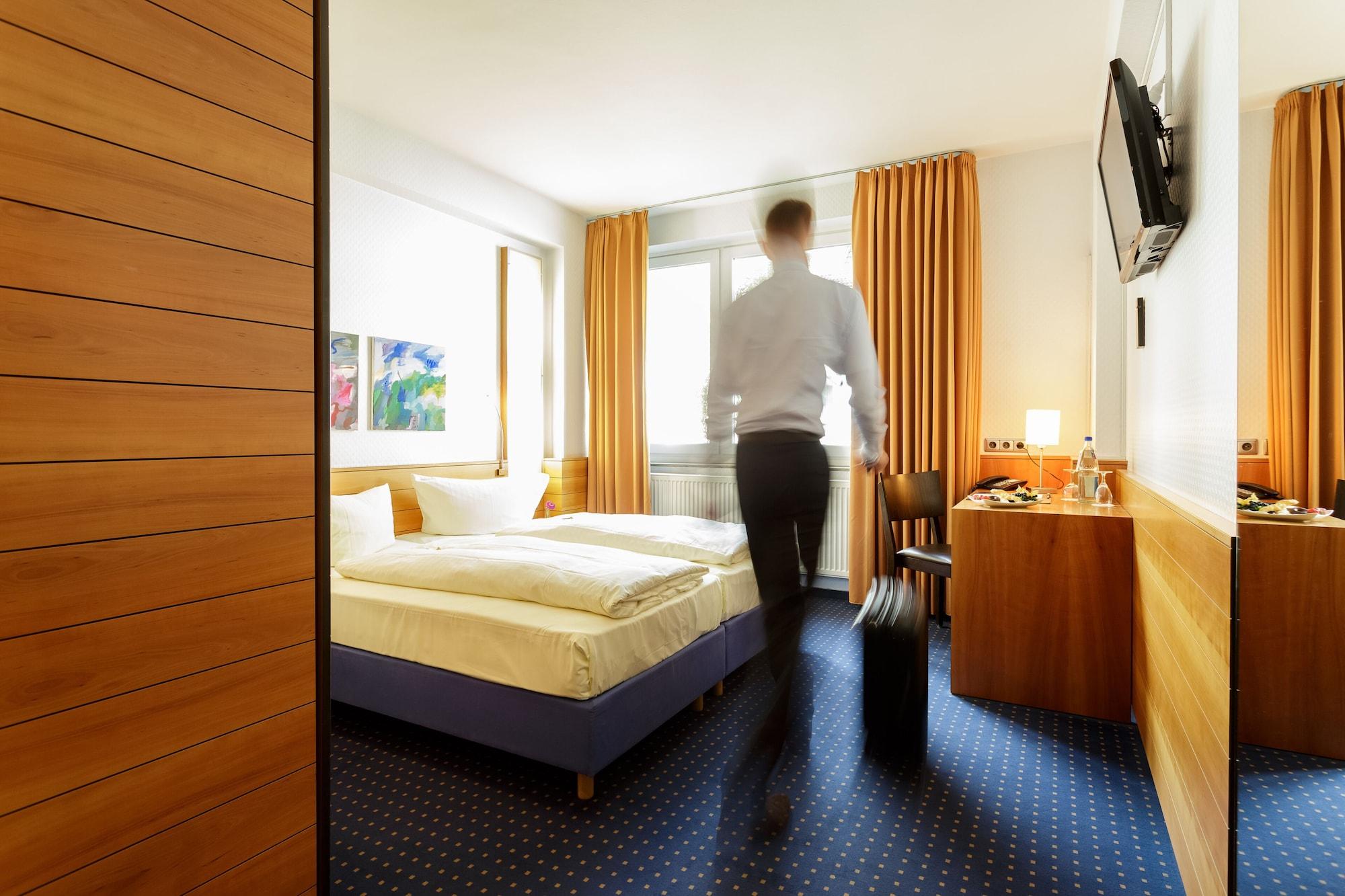 Messehotel Koeln-Deutz ภายนอก รูปภาพ
