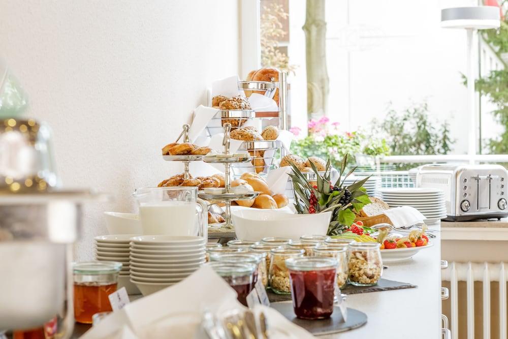 Messehotel Koeln-Deutz ภายนอก รูปภาพ