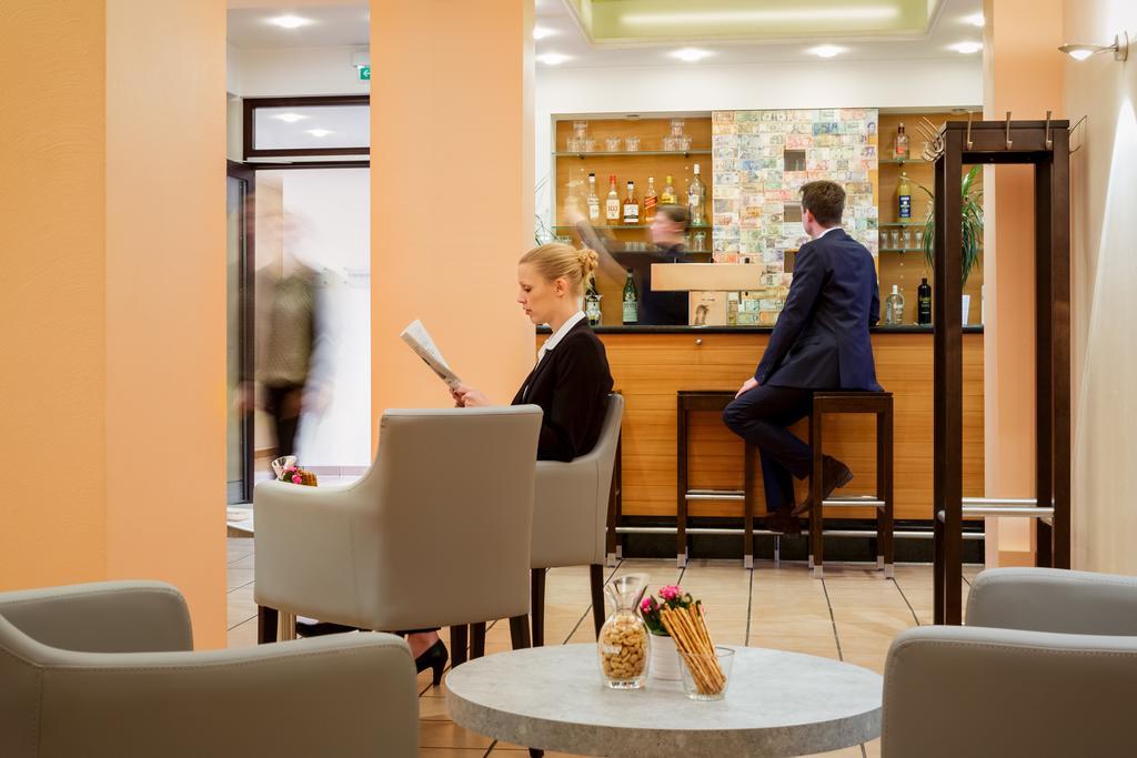 Messehotel Koeln-Deutz ภายนอก รูปภาพ