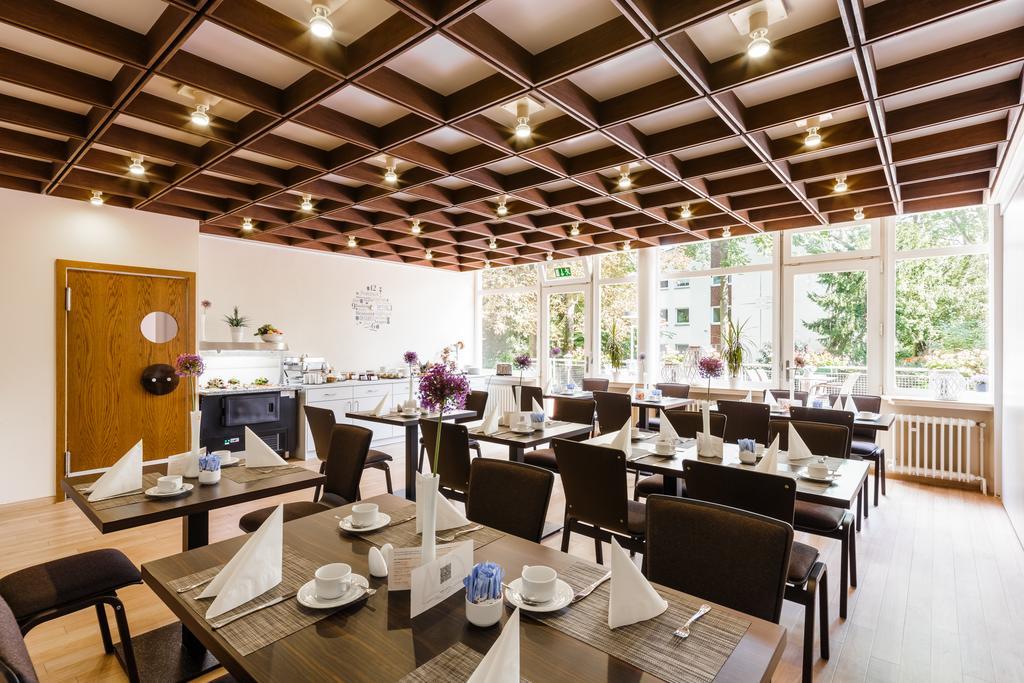 Messehotel Koeln-Deutz ภายนอก รูปภาพ