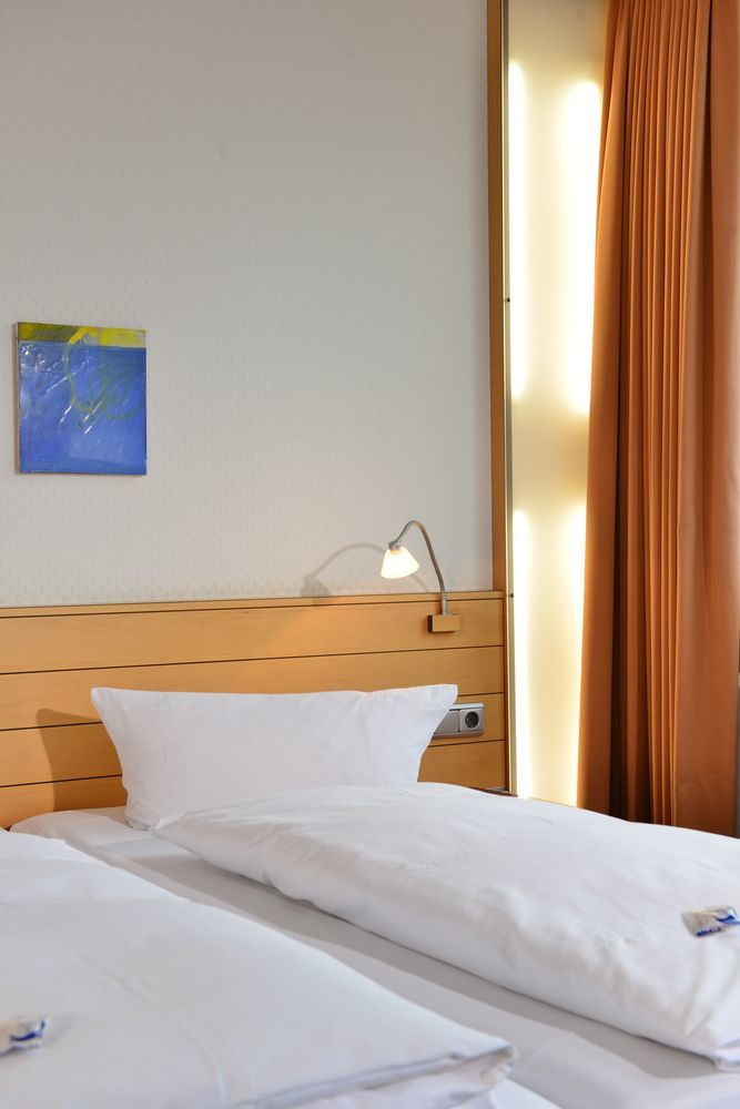 Messehotel Koeln-Deutz ภายนอก รูปภาพ
