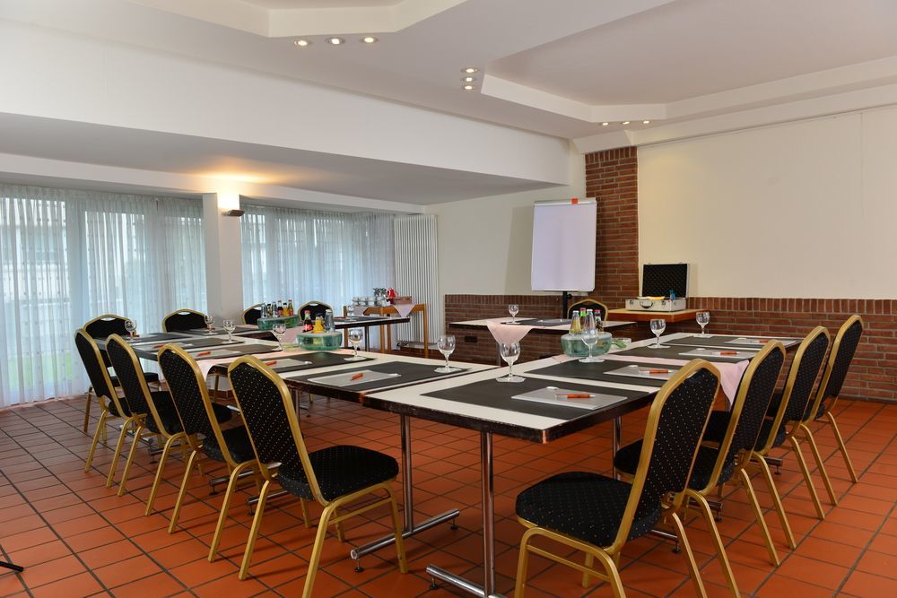 Messehotel Koeln-Deutz ภายนอก รูปภาพ
