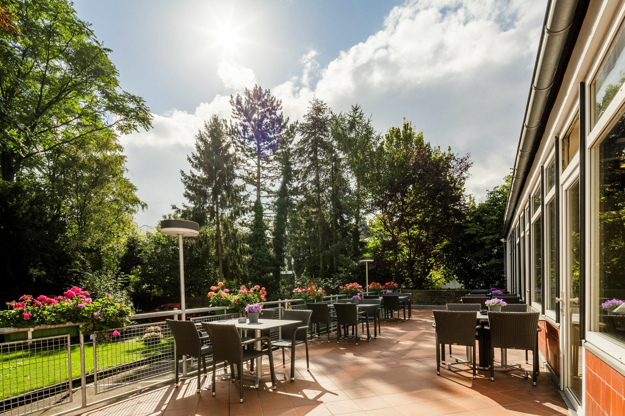 Messehotel Koeln-Deutz ภายนอก รูปภาพ